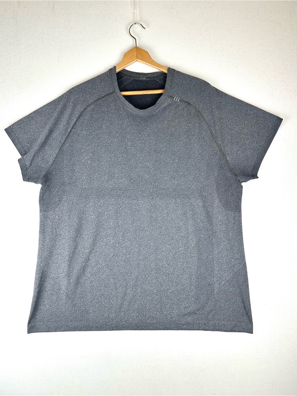Lululemon Metal Vent Tech Short Sleeve Training Shirt Activewear Athleisure